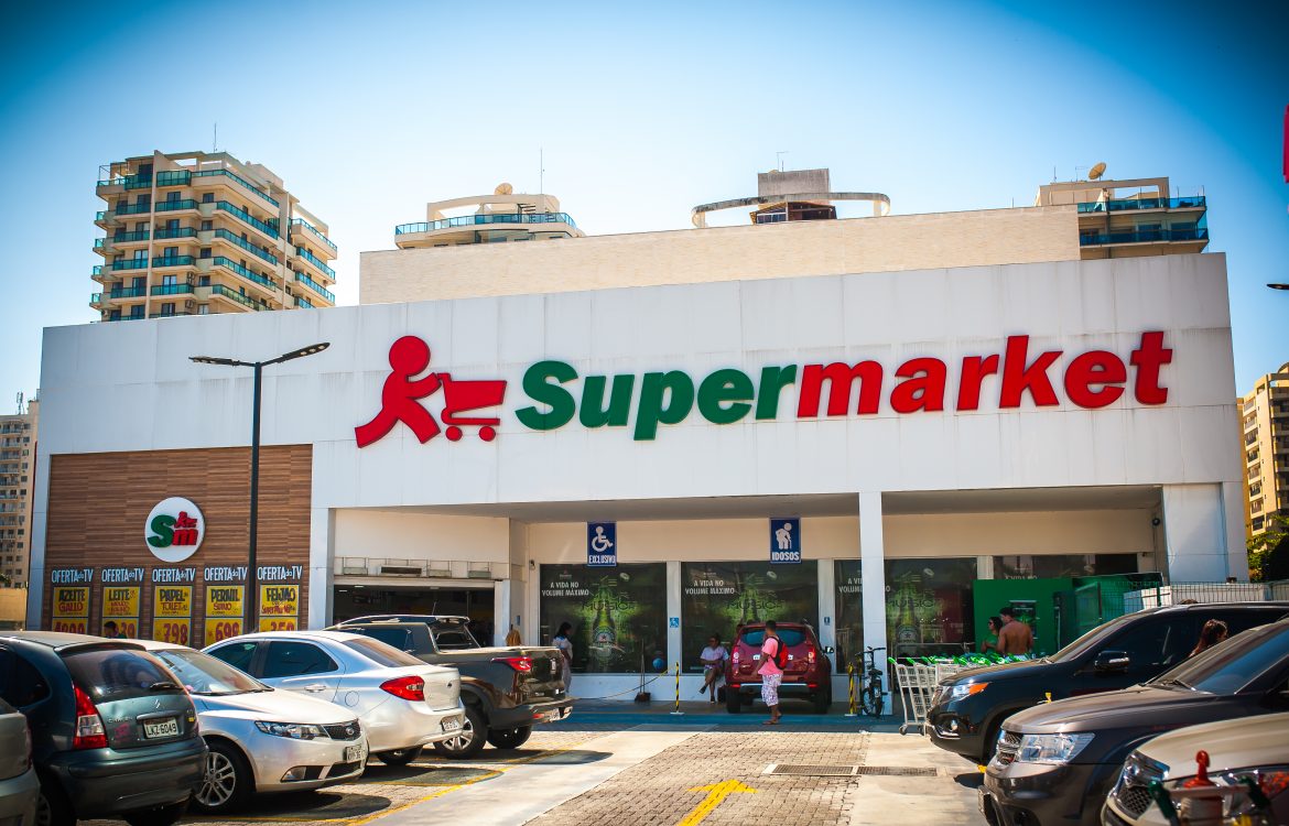 Supermarket oferece vagas de emprego