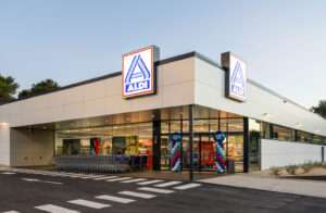 Establecimiento ALDI en España, abastecido desde las plataformas logísticas que contratan Mozo/a de almacén